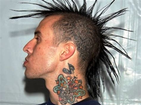 travis barker tattoo on his neck